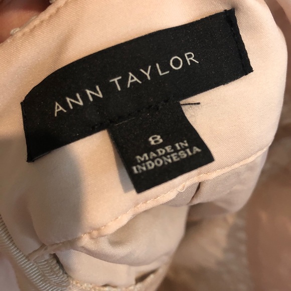 Ann Taylor eyelet lace pencil skirt - Picture 5 of 5